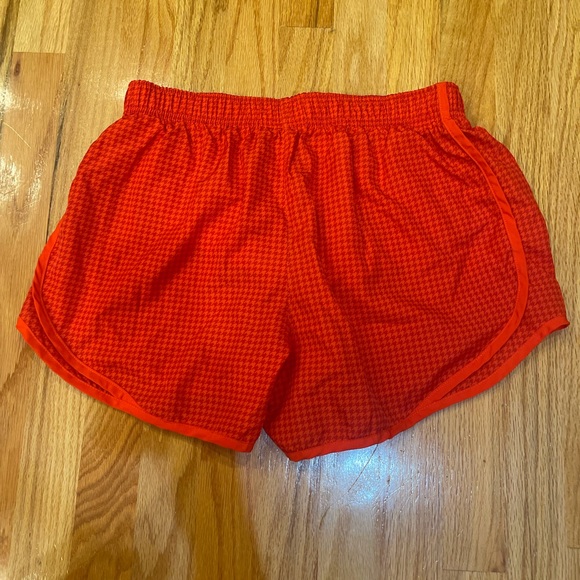 💜 3 for $18 or 5 for $25 Nike red and black dri-fit shorts - Picture 3 of 4